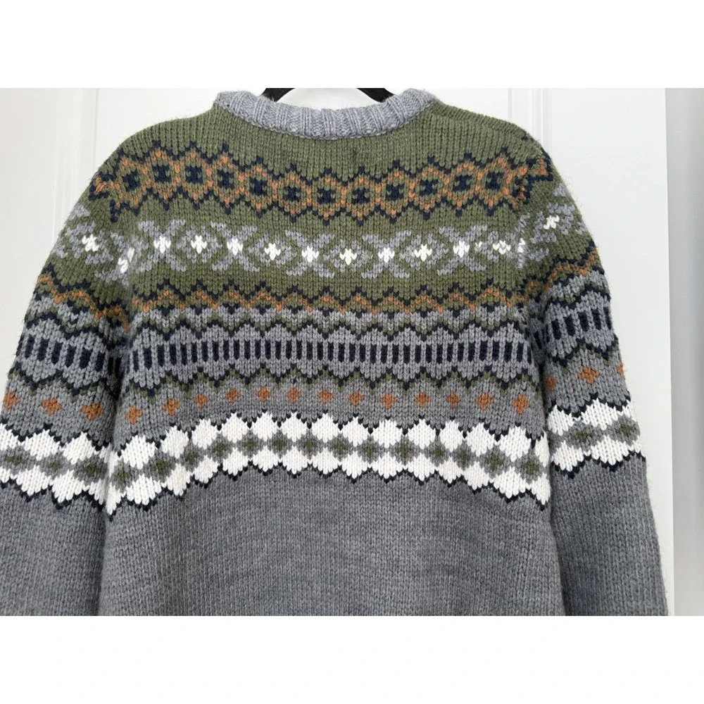 American Eagle Mens Grey Fair Isle Crewneck Sweater Size Large Knit Pullover